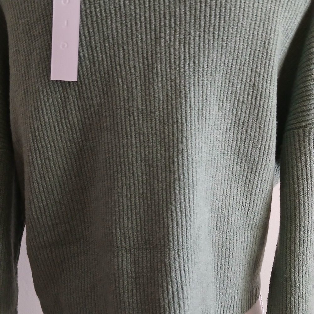 Good Luck Gem Cropped V-Neck Sweater Size L New Juniors Size L New $18 - Picture 2 of 6